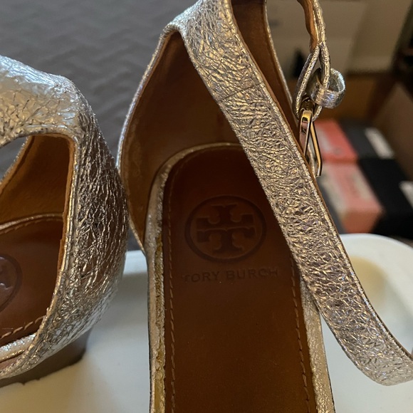Tory Burch Silver Ankle Strap Wedge Sandals - Picture 3 of 6